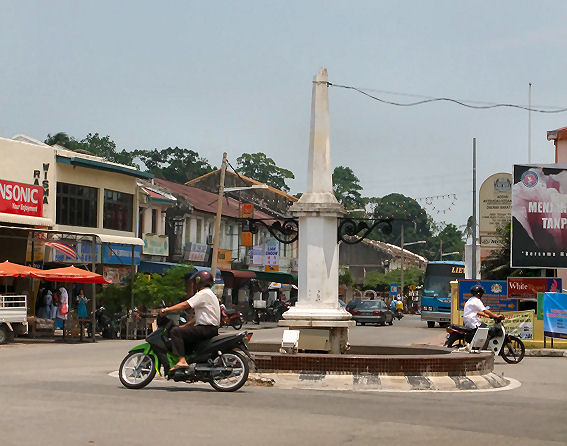 De rotonde van Balik Pulau