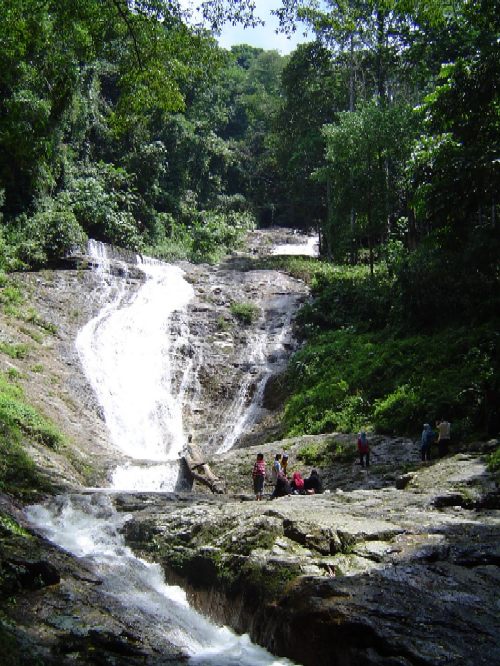 De beroemde Lata Iskandar waterval.